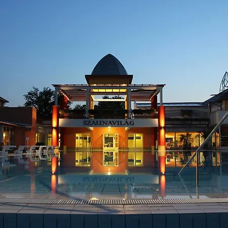 Toemoerkeny Vendeghaz Guest house *