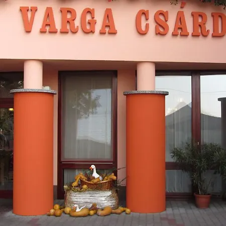Toemoerkeny Utcai Vendeghaz Морахалом