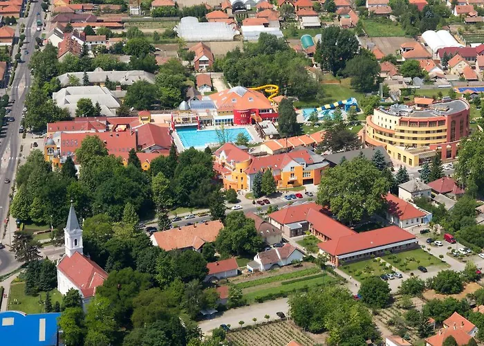 Toemoerkeny Utcai Vendeghaz 4* Морахалом
